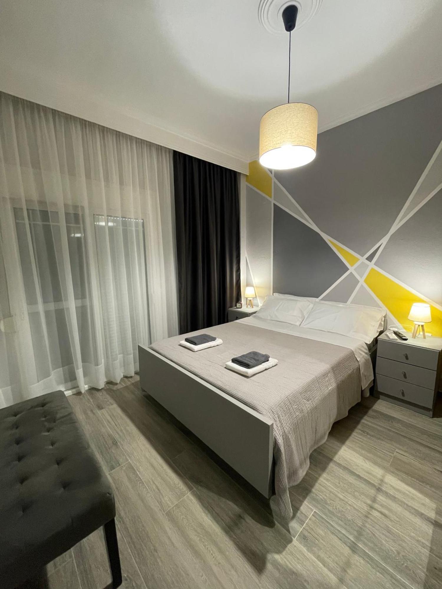 Dt Luxury Apartment Néa Péramos Kültér fotó