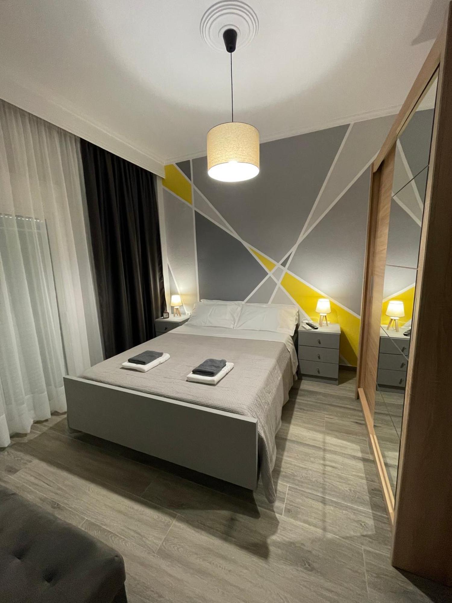 Dt Luxury Apartment Néa Péramos Kültér fotó
