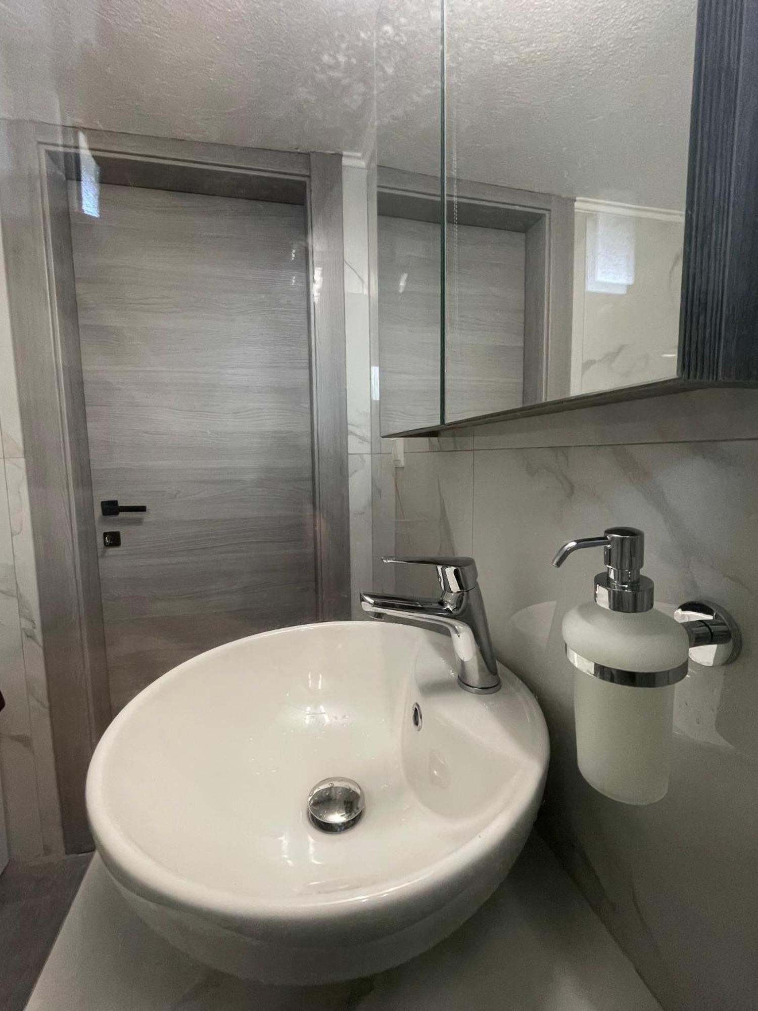 Dt Luxury Apartment Néa Péramos Kültér fotó
