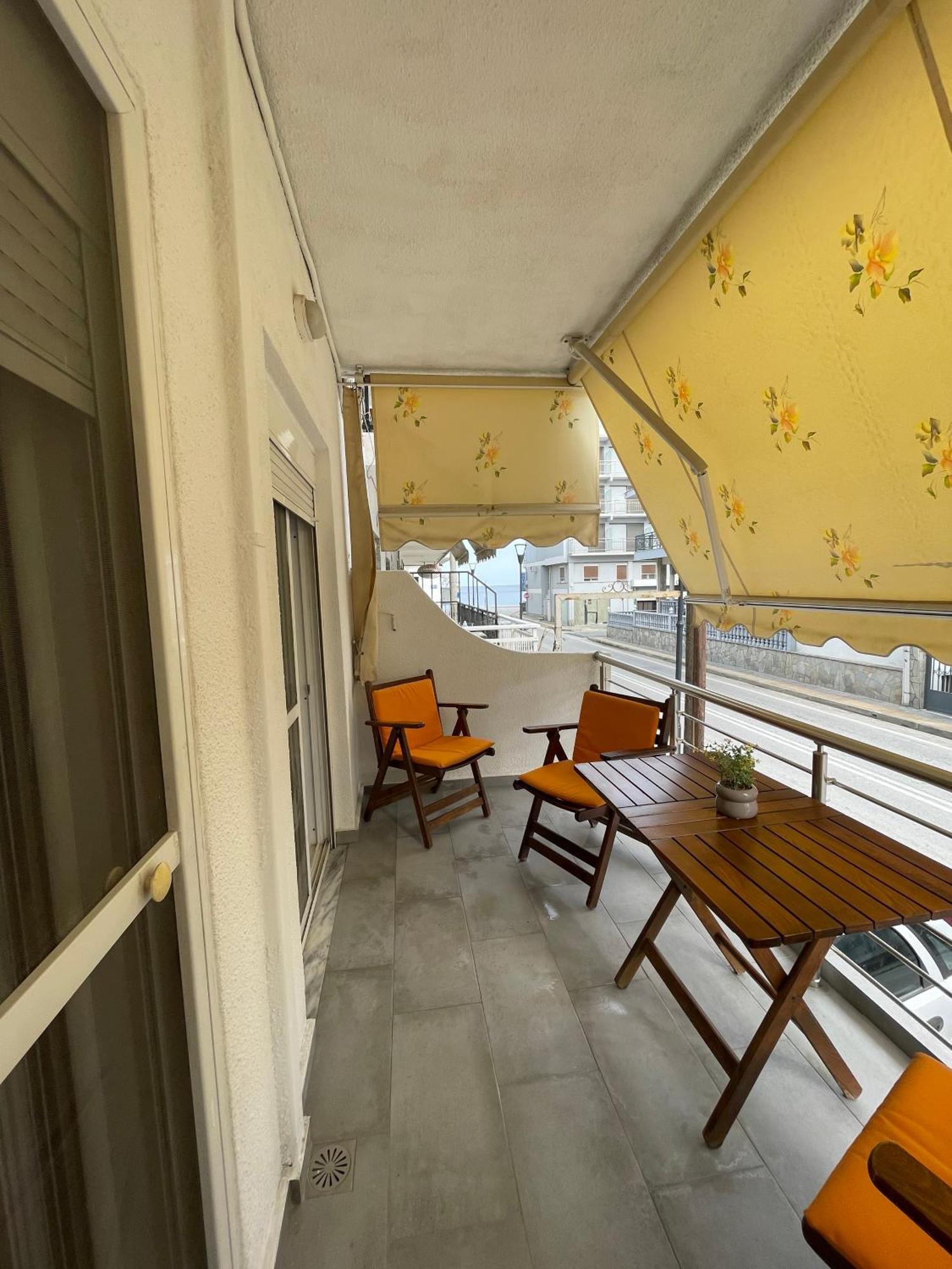 Dt Luxury Apartment Néa Péramos Kültér fotó